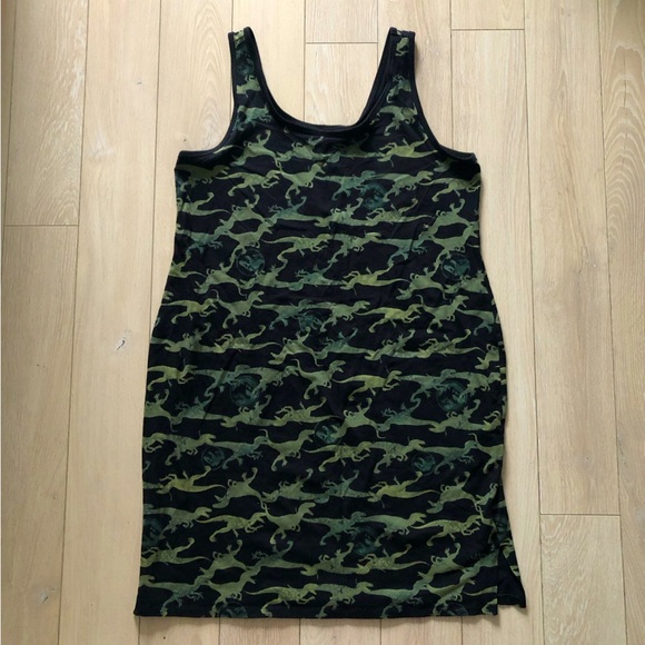 Torrid Universal Jurassic Park Mini Foxy Dress in Black Size 1X - Picture 2 of 10